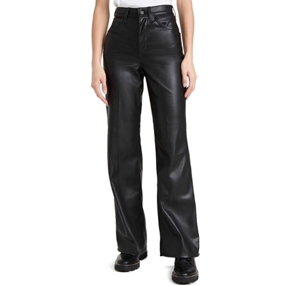 Levi's Pants - 70s Flare Faux Leather Pant in Leather Night
LEVI'S
